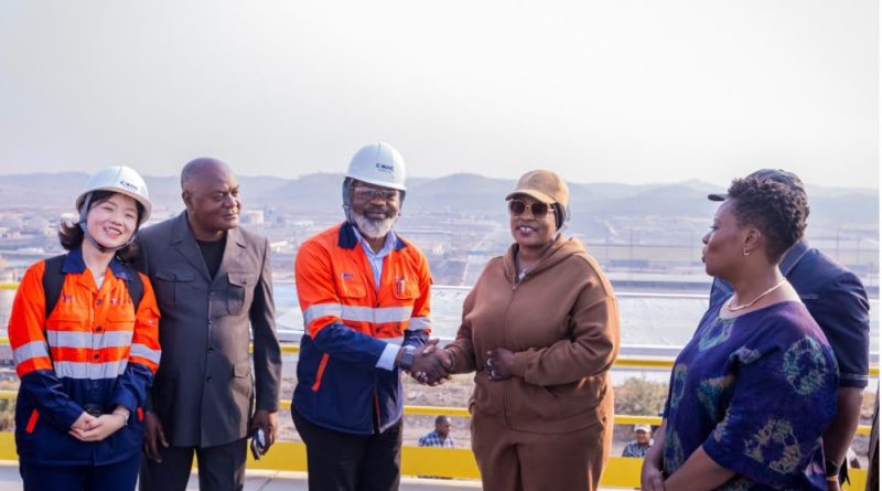 TFM : Fifi Masuka Saini découvre la technologie de production de TFM TFM : Fifi Masuka Saini découvre la technologie de production de TFM