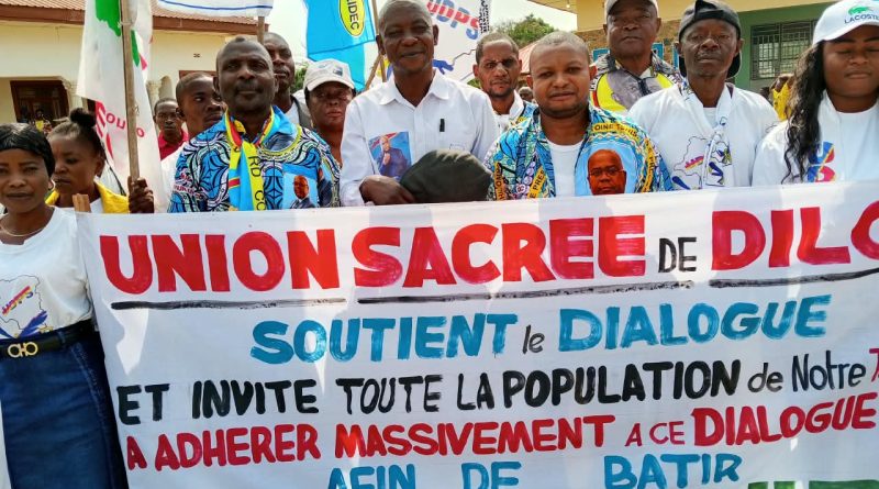 Lualaba : à Dilolo, l’ATA Socrate Kakom Tshikos porte la mobilisation de l’UDPS en faveur du dialogue Lualaba : à Dilolo, l’ATA Socrate Kakom Tshikos porte la mobilisation de l’UDPS en faveur du dialogue